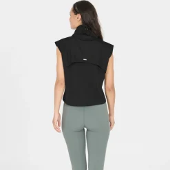 Aiana Vest