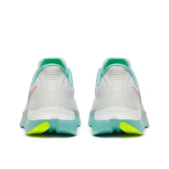 Kinvara 16