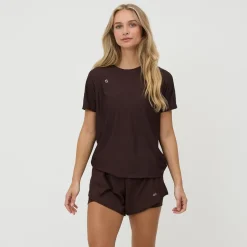Lecia Tee