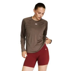 Lisa Essential LS Tee