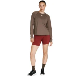 Lisa Essential LS Tee