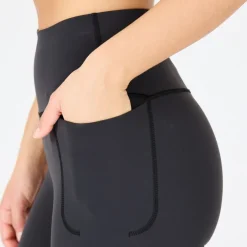 Move Short Tights