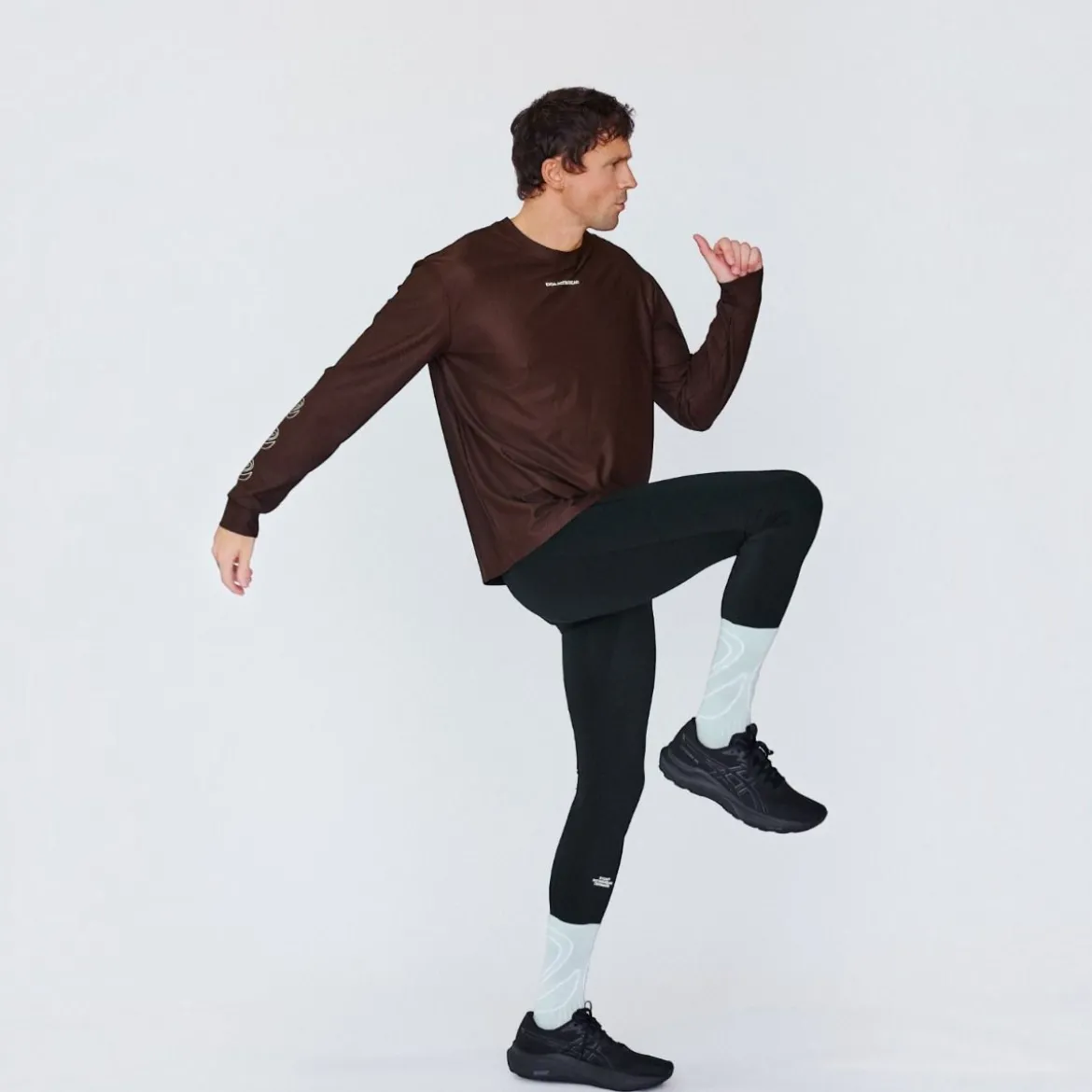 Noah Loose Long Sleeve