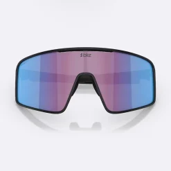 P001