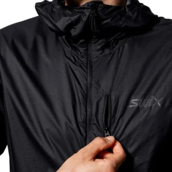 Pace Wind Light Hooded Jacket