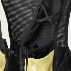 Strive Fly Vest