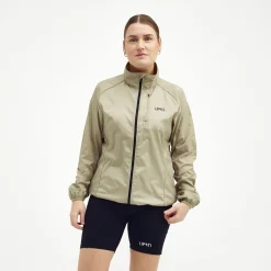 Sway Light Jacket