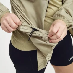 Sway Light Jacket